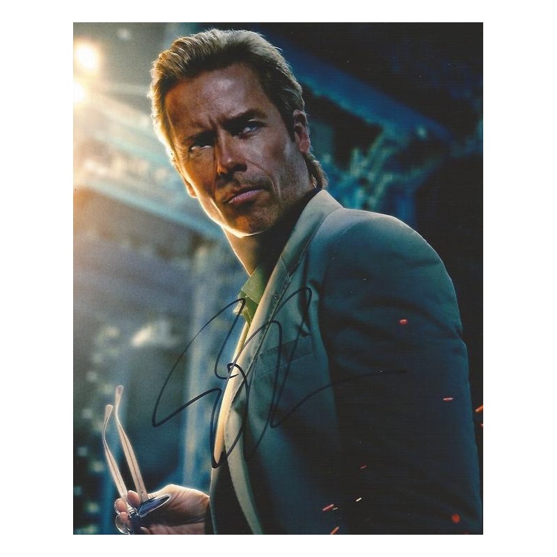 Guy PEARCE Autograph