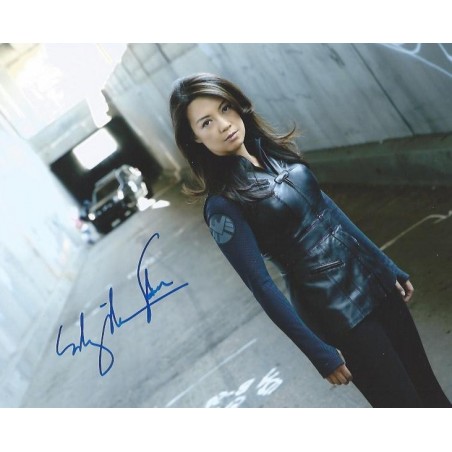 Ming-Na WEN Autograph