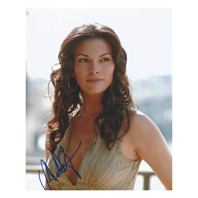 Alana De La Garza Autograph