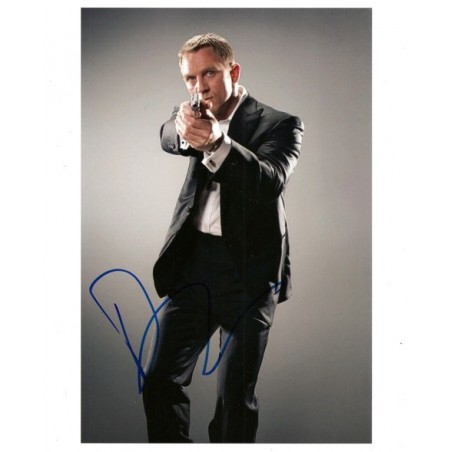 Daniel Craig Autograph