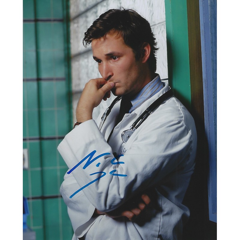 Noah WYLE autograph