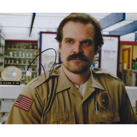 David HARBOUR autograph