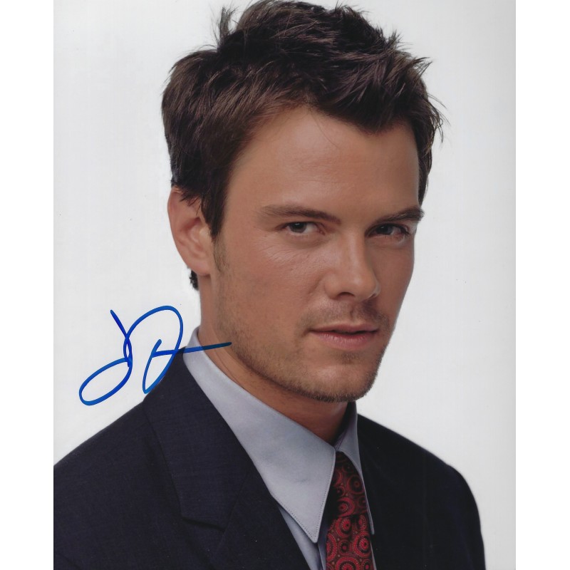 Josh DUHAMEL autograph