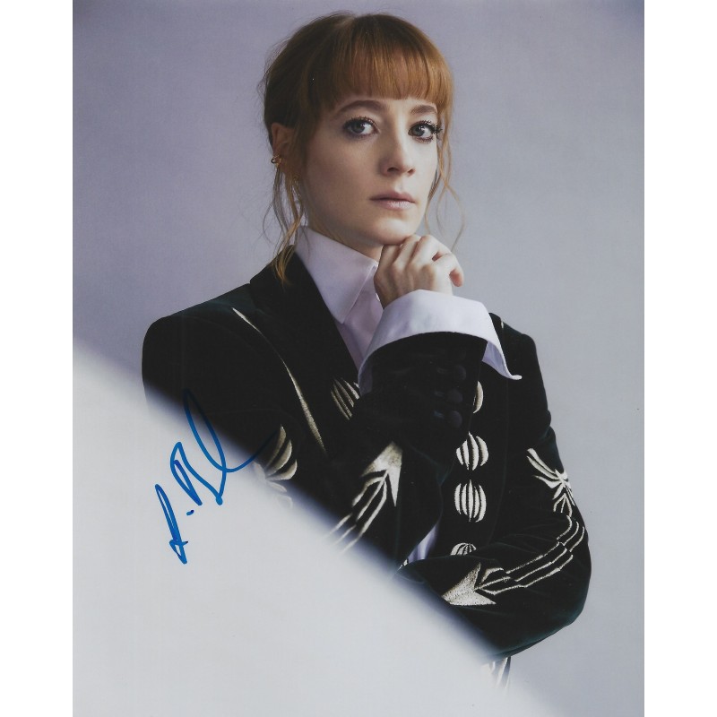 Leonie BENESCH autograph